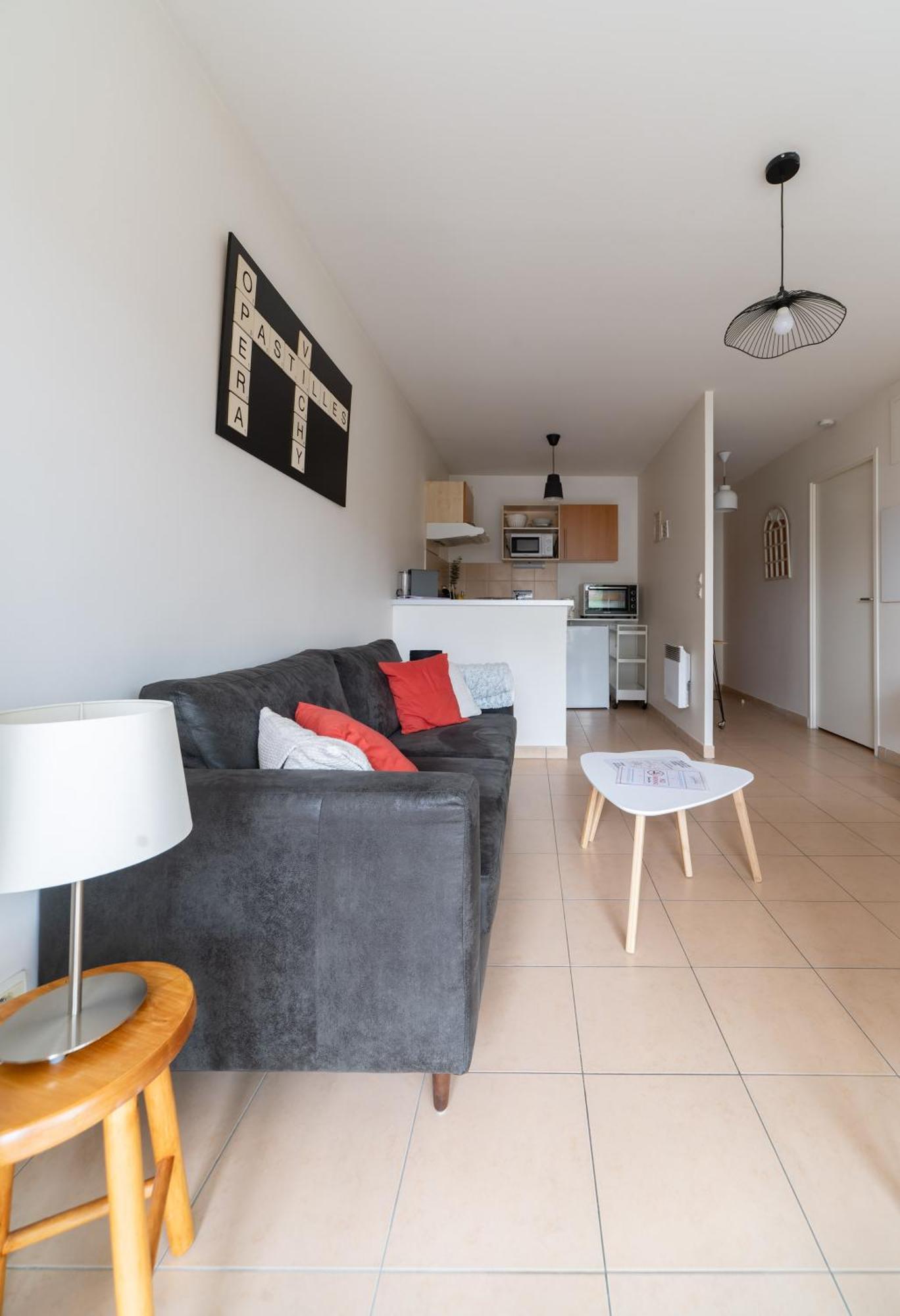 L'Eugenie - Appartement Design & Confort En Centre-Ville Vichy Exterior photo
