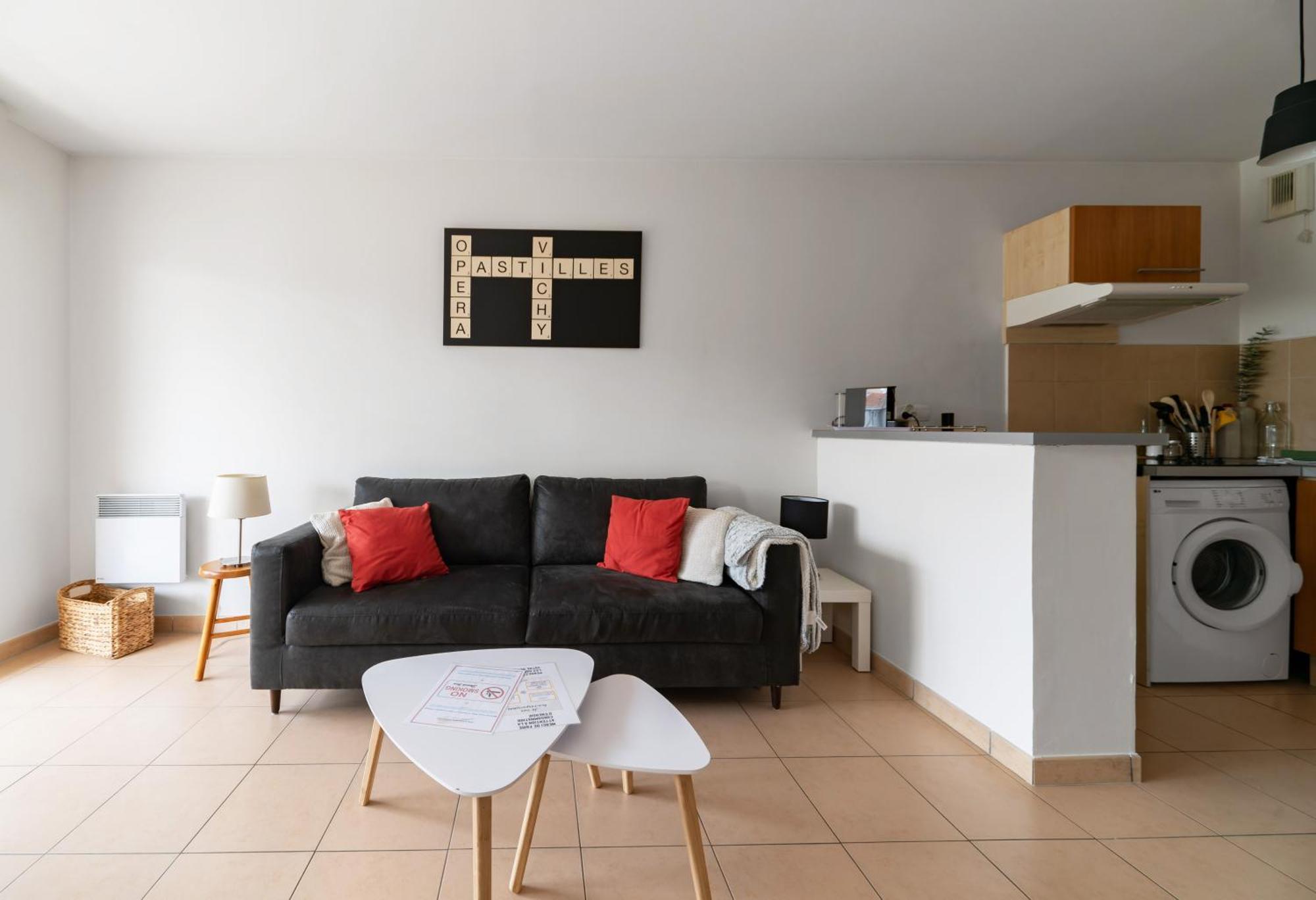L'Eugenie - Appartement Design & Confort En Centre-Ville Vichy Exterior photo