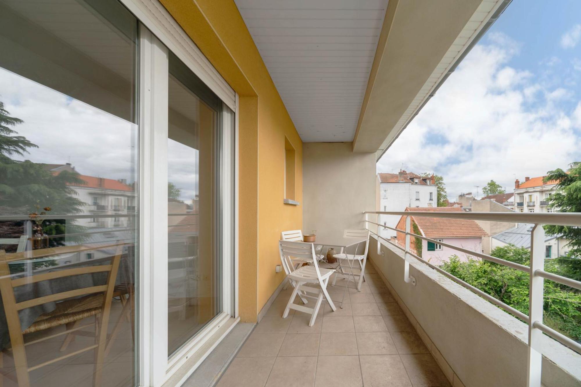 L'Eugenie - Appartement Design & Confort En Centre-Ville Vichy Exterior photo